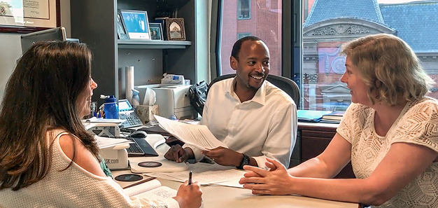 STPI staff having a discussion 